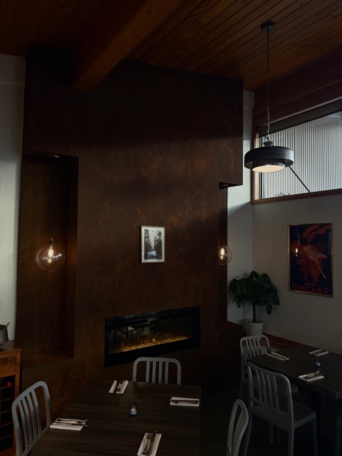 Cozy dining room at La Costa